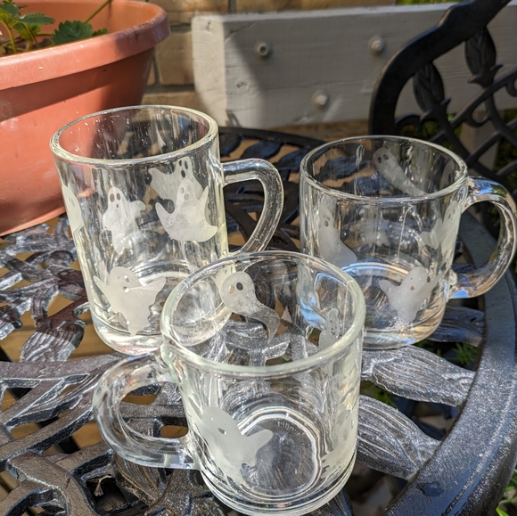 Glass Ghost Mugs - Picture 8 of 8